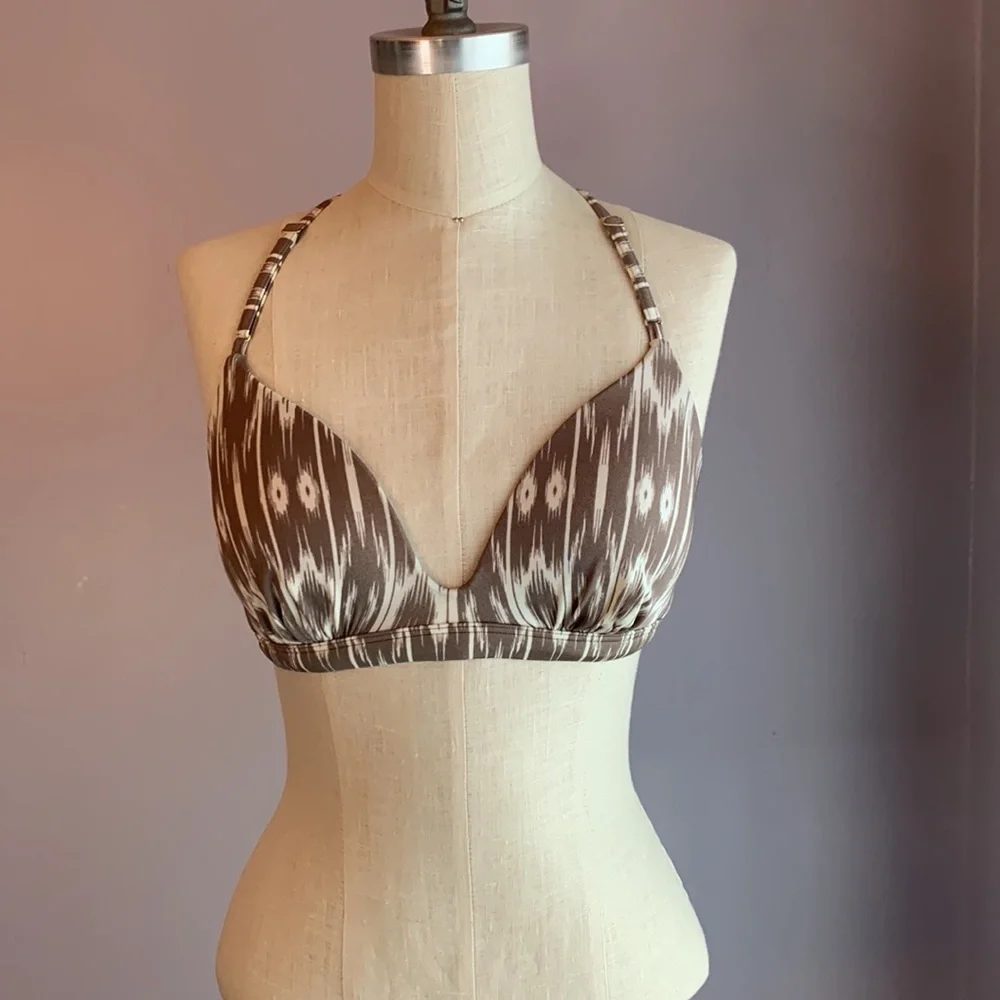 Athleta taupe and white tribal Ikat print molded cups bikini top crisscross - Picture 2 of 13